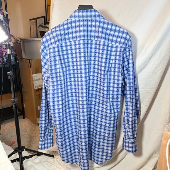 Johnston & Murphy Mens tailored fit blue geometric dress shirt.  Size M. - Picture 2 of 8